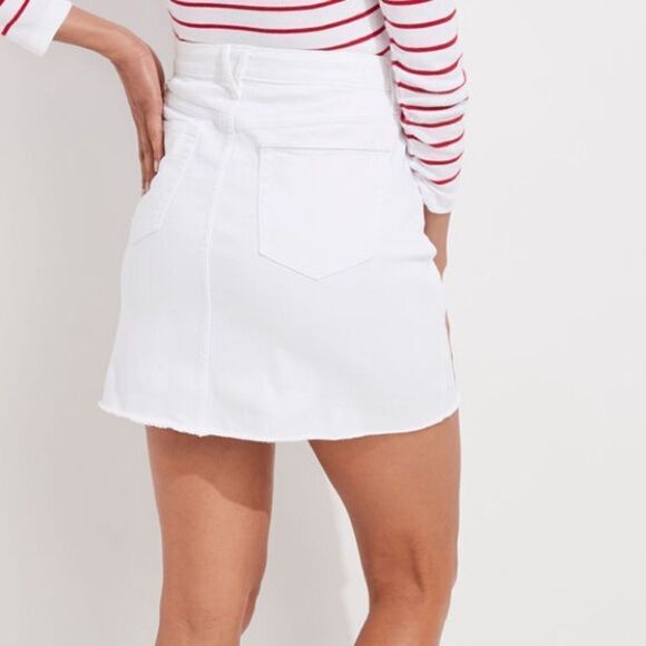 Vineyard Vines White Denim Skirt Size 4 - Picture 2 of 11